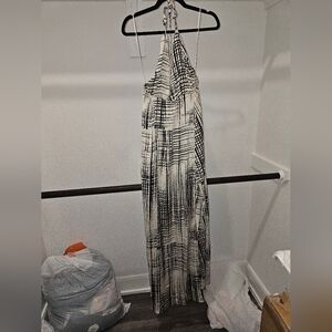 Sweet lemon maxi dress with slit. Halter and backless